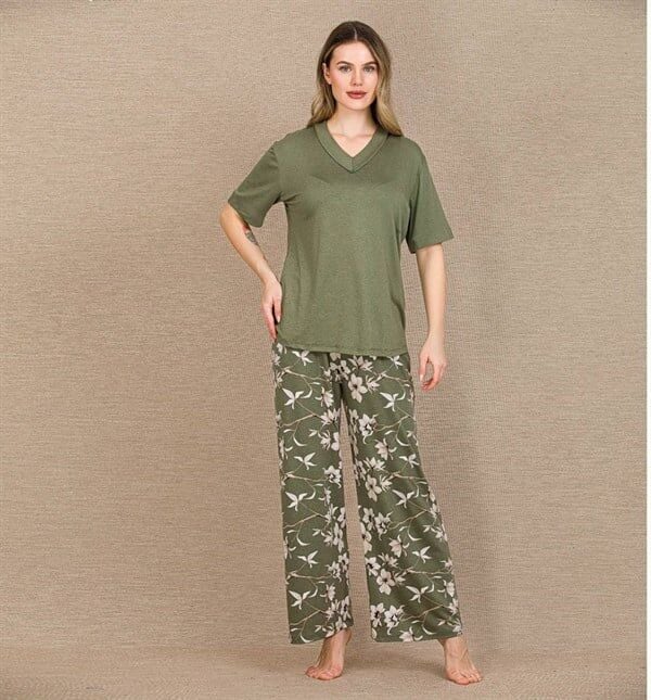 Arias Closet Şık Tasarım Çiçek Desenli Yeşil Kısa Kol Viskon Pijama Takımı