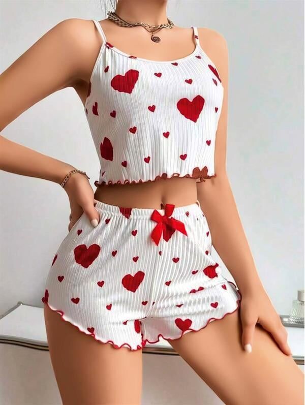 Arias Closet Pamuklu Beyaz Üstüne Kırmızı Kalp Desenli Askılı Şortlu Pijama Takımı
